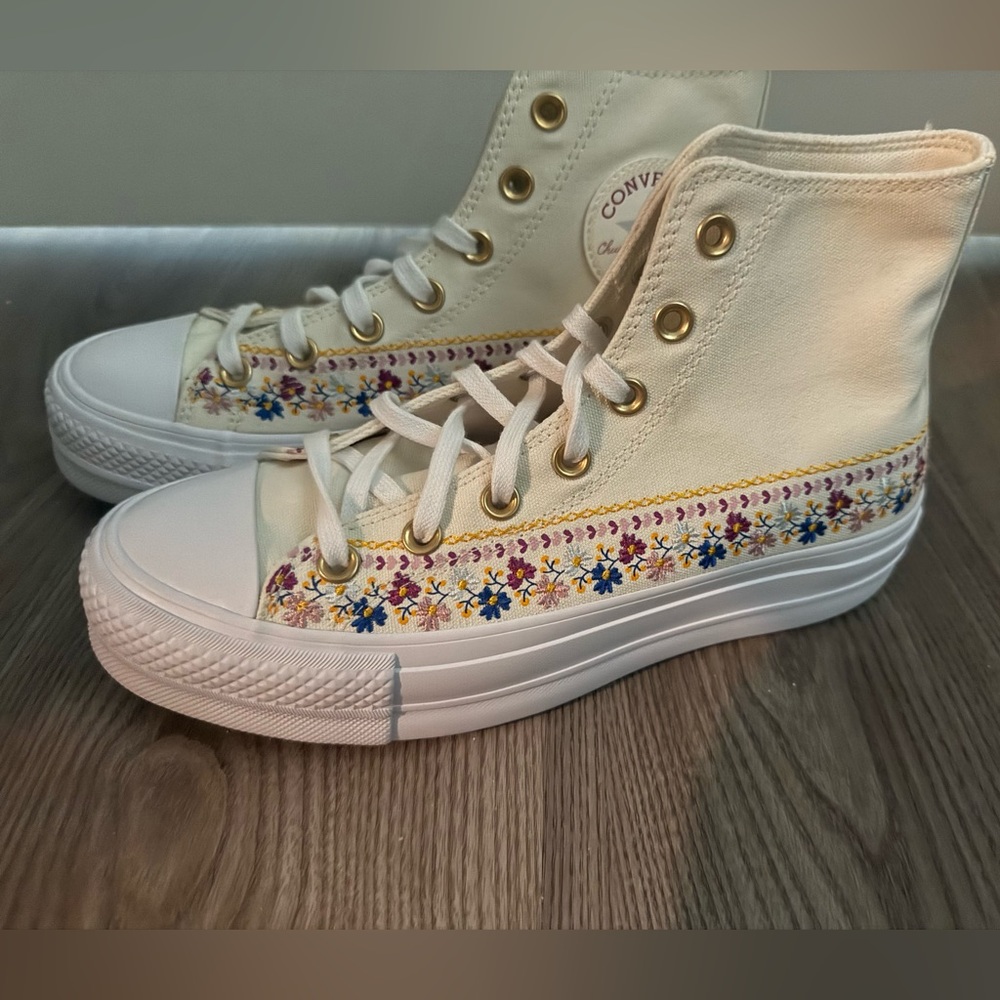 Converse platform size 8
